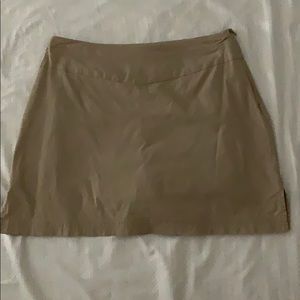 Casual tan skort